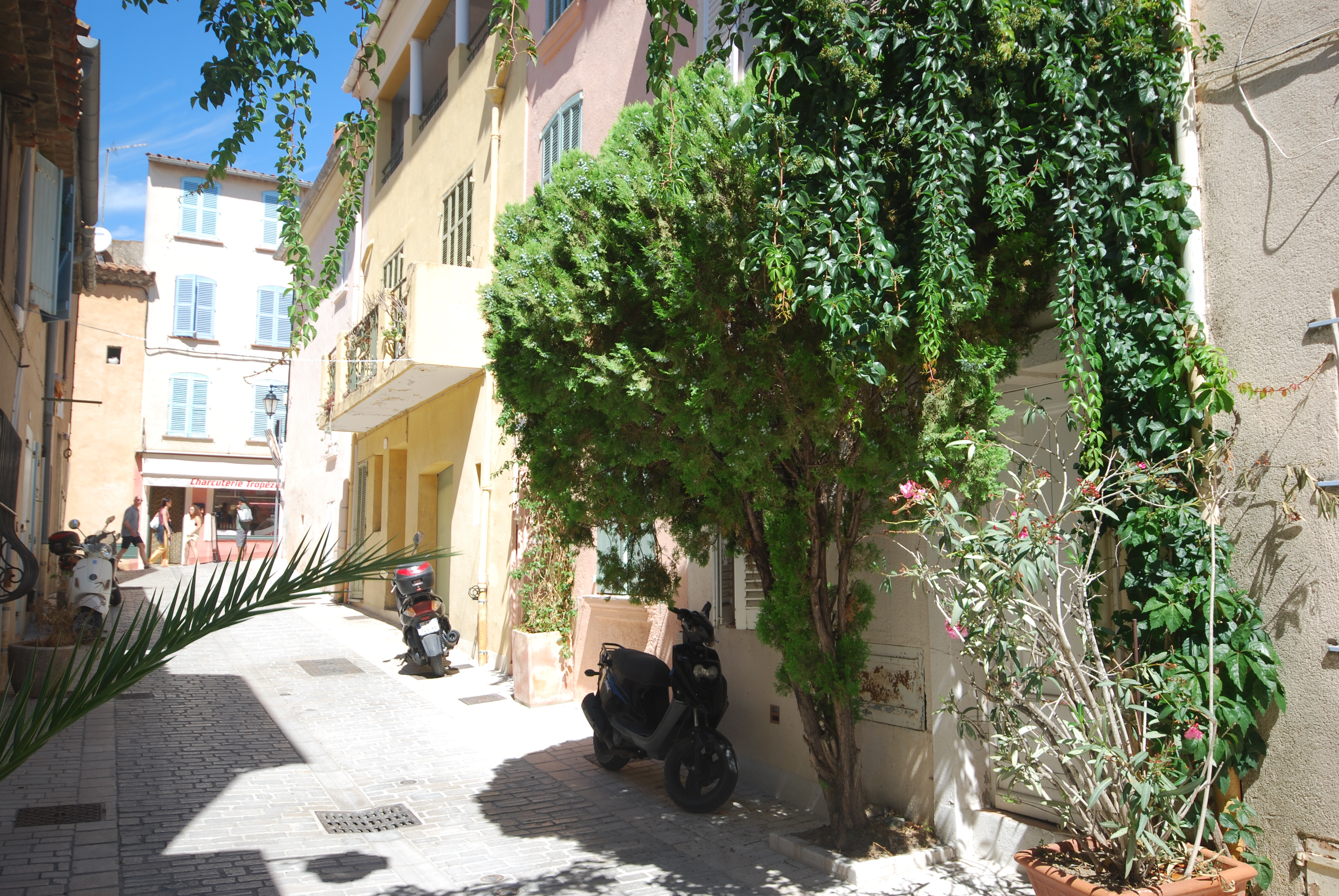 Saint-Tropez – Ref A605MV – Village house in a quiet area